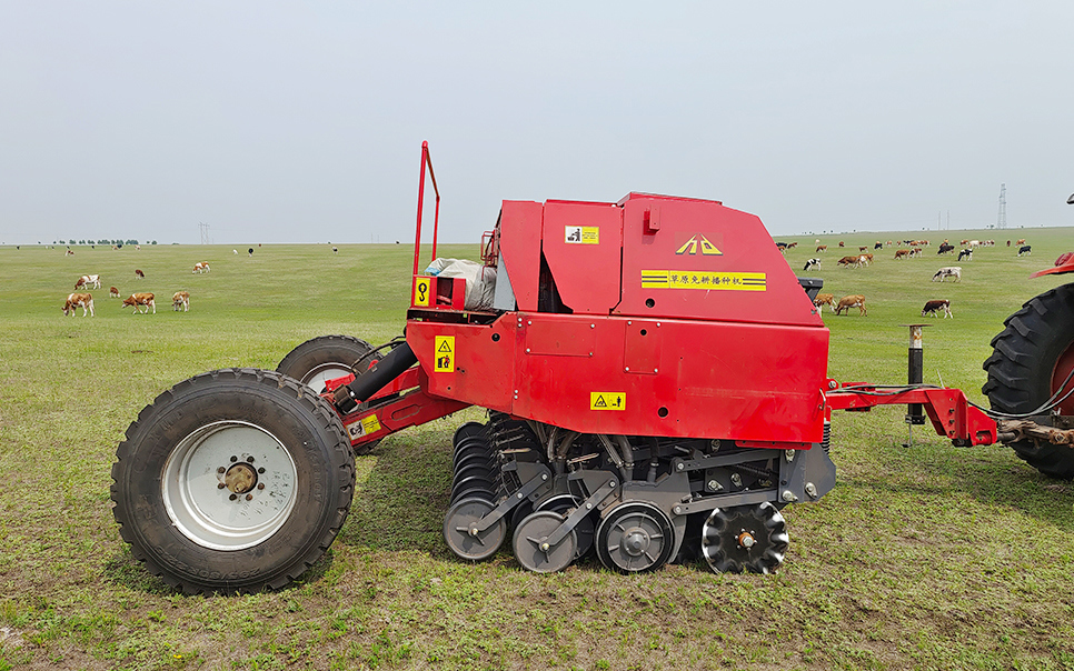 標(biāo)題：9BMC-19型草原免耕播種機(jī)
瀏覽次數(shù)：199
發(fā)表時(shí)間：2023-12-12