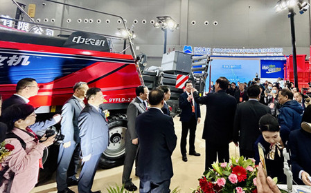 標題：全新“華德”重磅亮相2024全國農(nóng)機展
瀏覽次數(shù)：1566
發(fā)表時間：2024-03-29